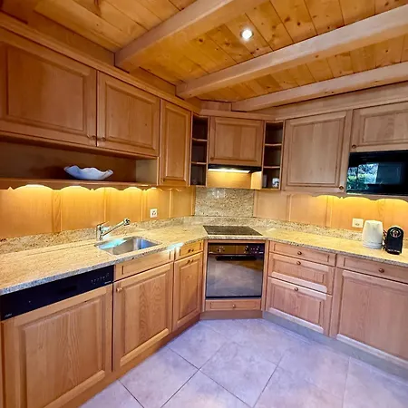 Duplex Spacieux Et Plein De Charme A Crans-montana *