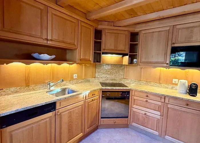 Duplex Spacieux Et Plein De Charme A Crans-montana *