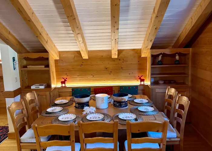 Apartmán Duplex Spacieux Et Plein De Charme A Crans-montana Lens